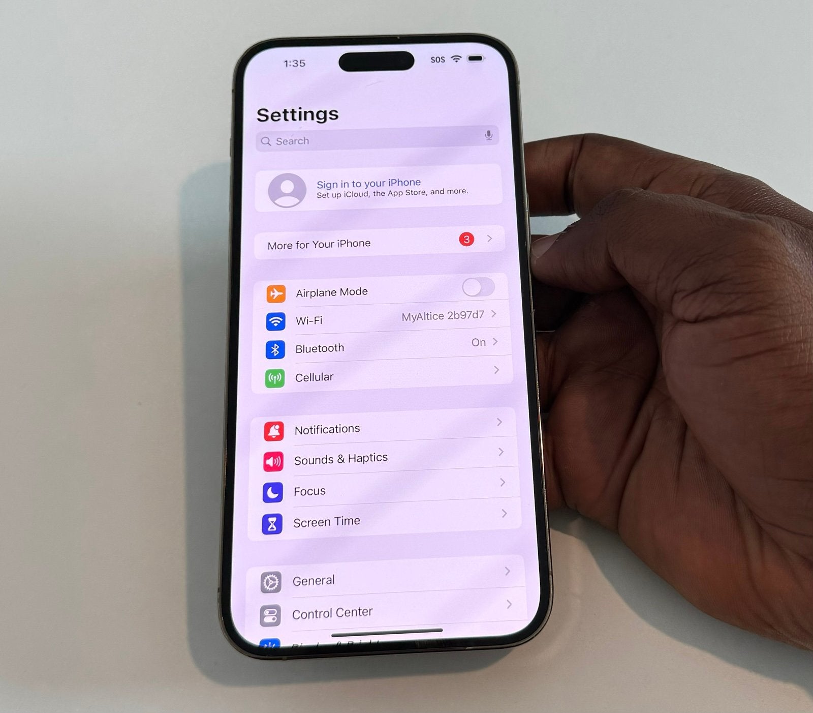 Apple iPhone 14 Pro Max 256 GB in Gold for Unlocked CRACKED BACK 2E87