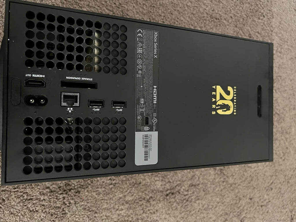 Xbox Series X Halo Infinite Limited Edition Console 8Y37