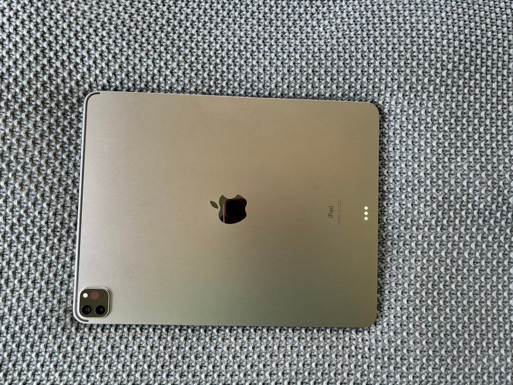 iPad Pro 12.9-inch (5th Generation) + Apple Pencil 8F99