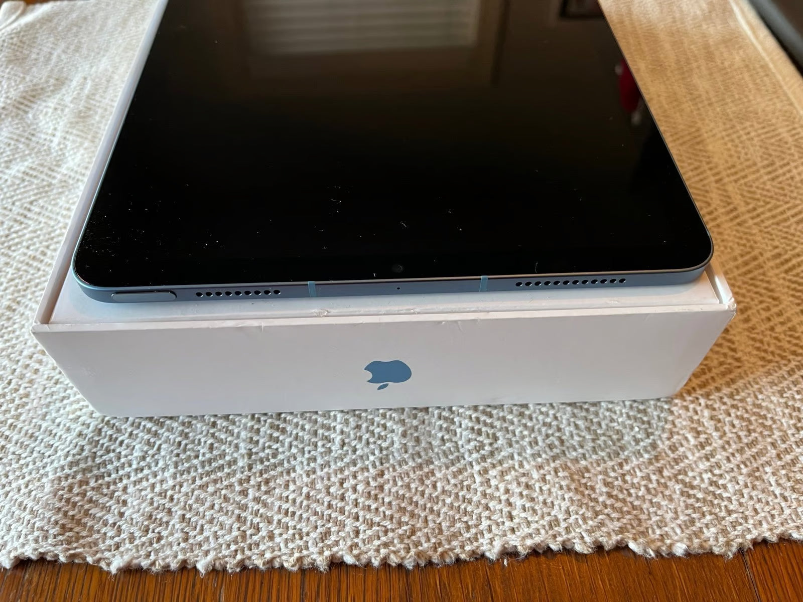 Apple iPad Air 10.9 (5th Generation) WiFi/Cellular with AppleCare 3F67