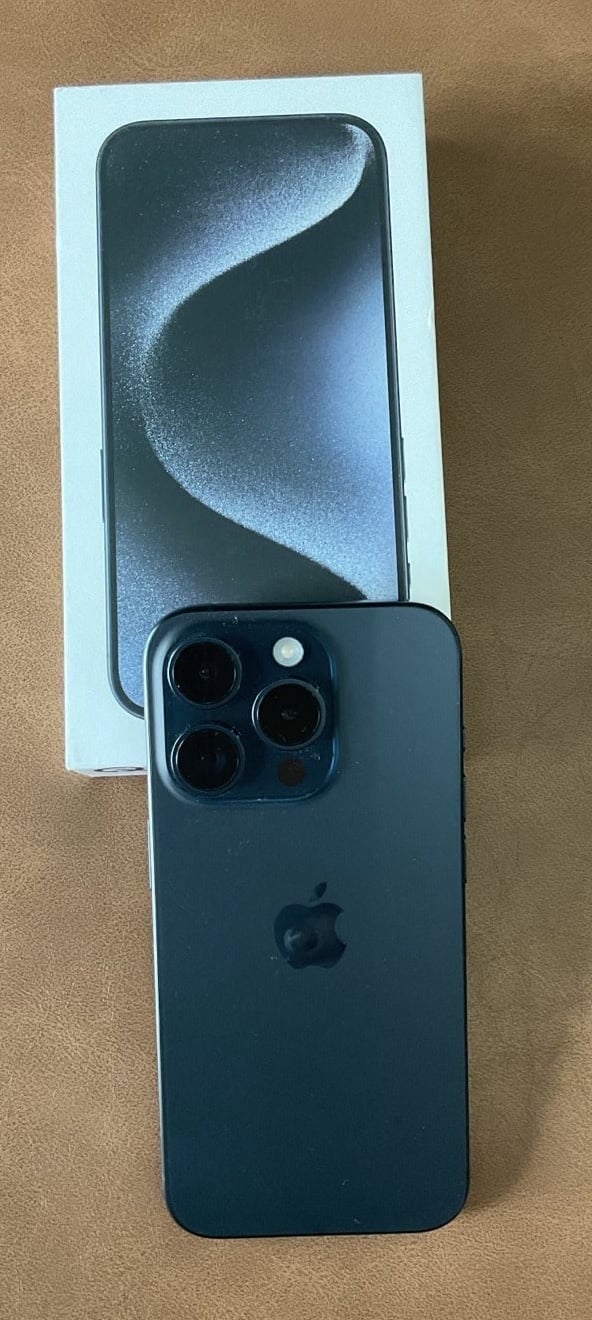 Apple iPhone 15 Pro Unlocked 256 5O37