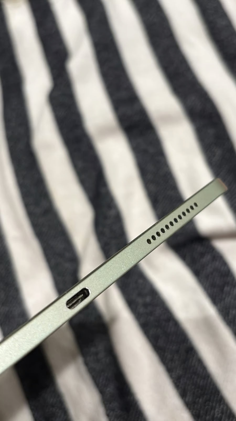 Apple IPad Air (4th generation) 1N83