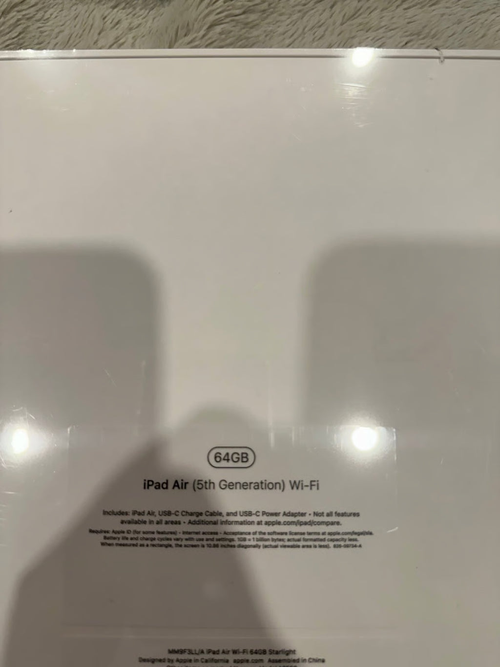 Apple iPad Air 5th Generation 64 GB 5J69