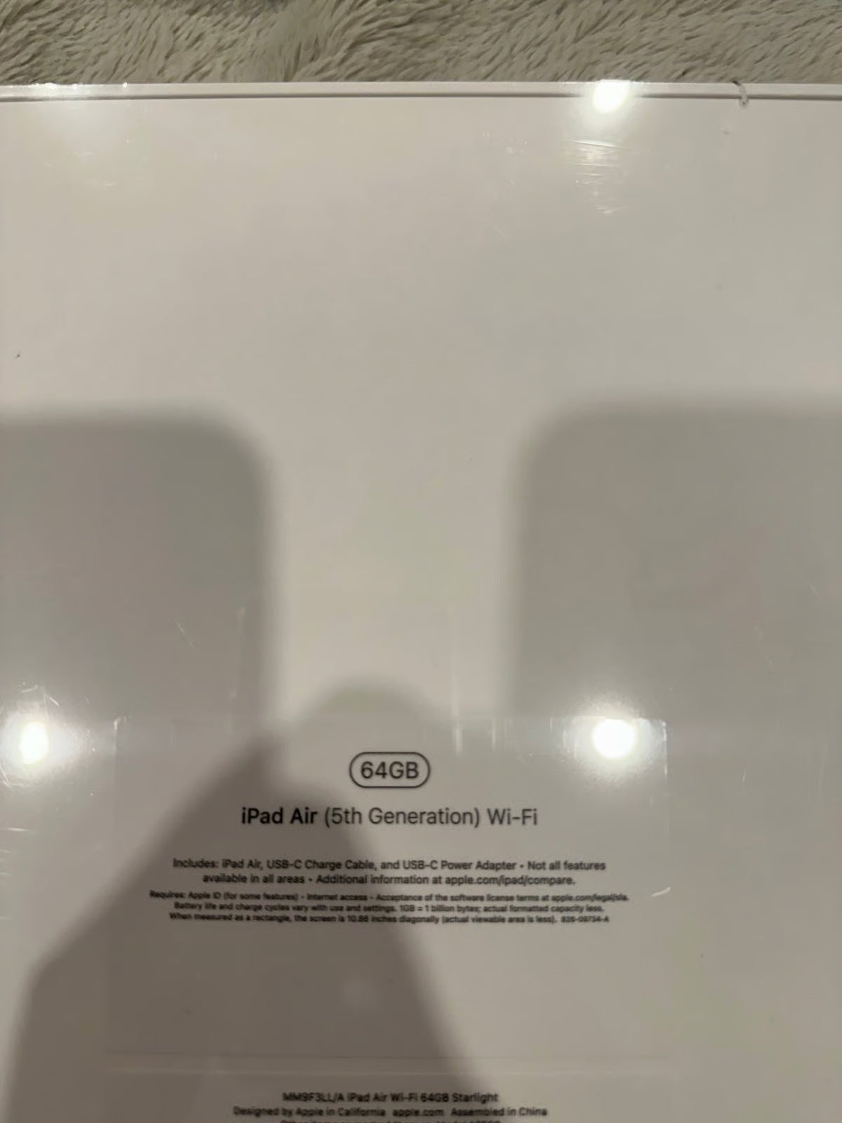 Apple iPad Air 5th Generation 64 GB 5J69