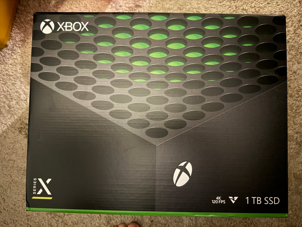 Xbox Series X (new in box) 5M52