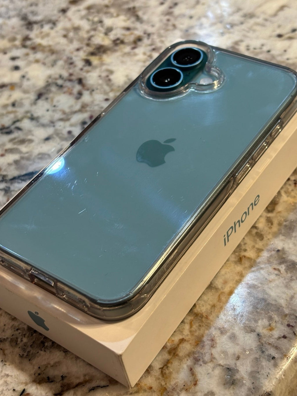 New Teal iPhone 16 256GB 9T65