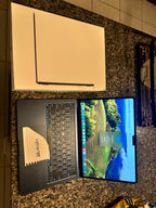 Apple Macbook Air M2 3.49 GHz  256GB SSD with Apple Warranty FIRM PRICE 7M63