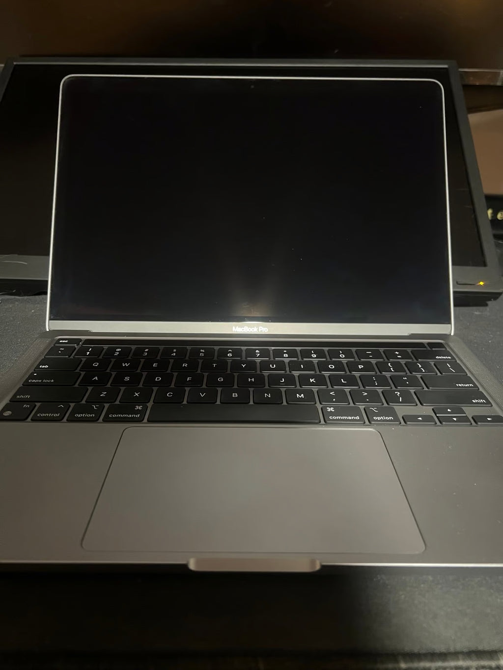 macbookpro m1 2J22