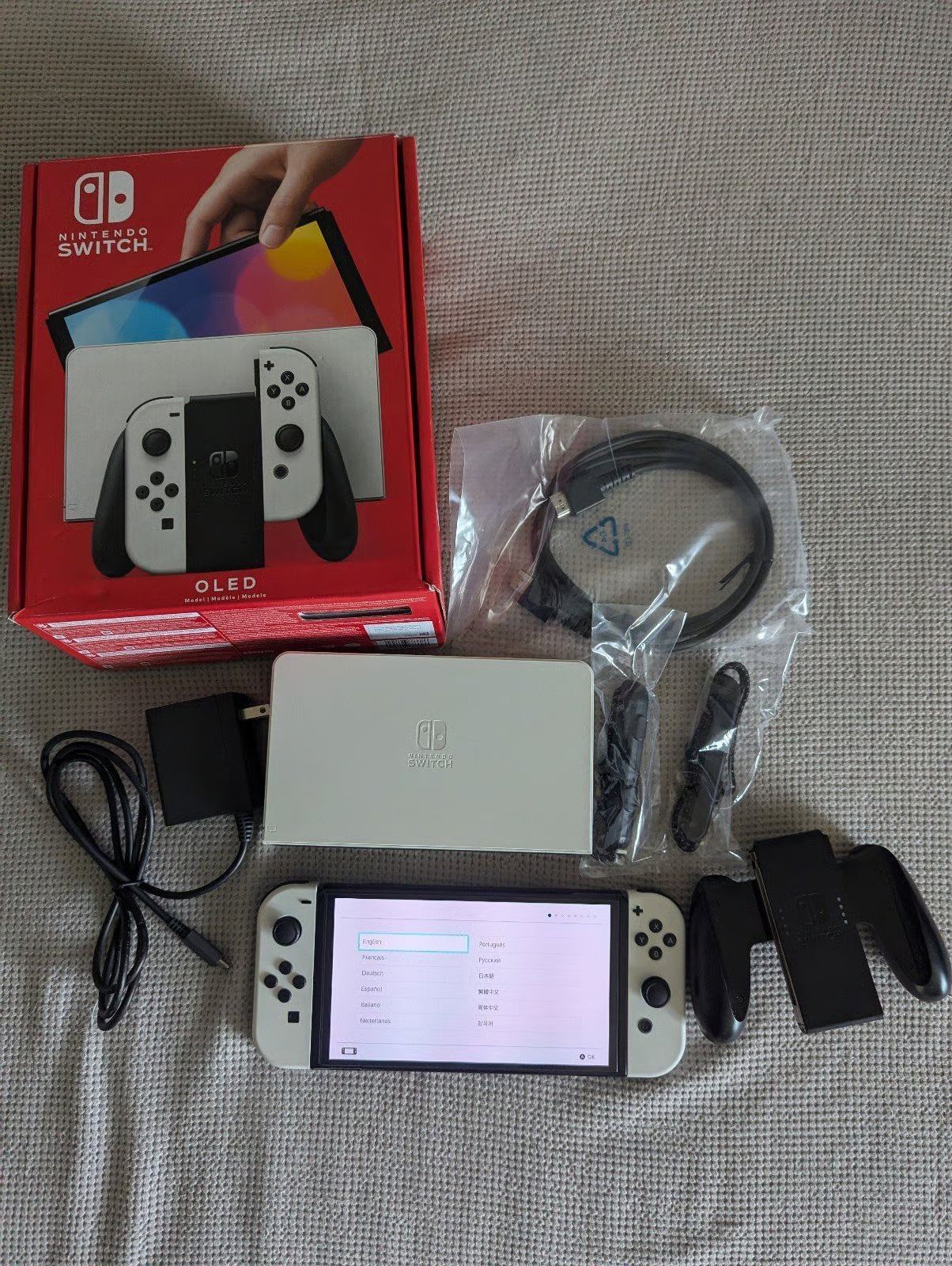 Nintendo Switch OLED with free Pro Controller 6F67