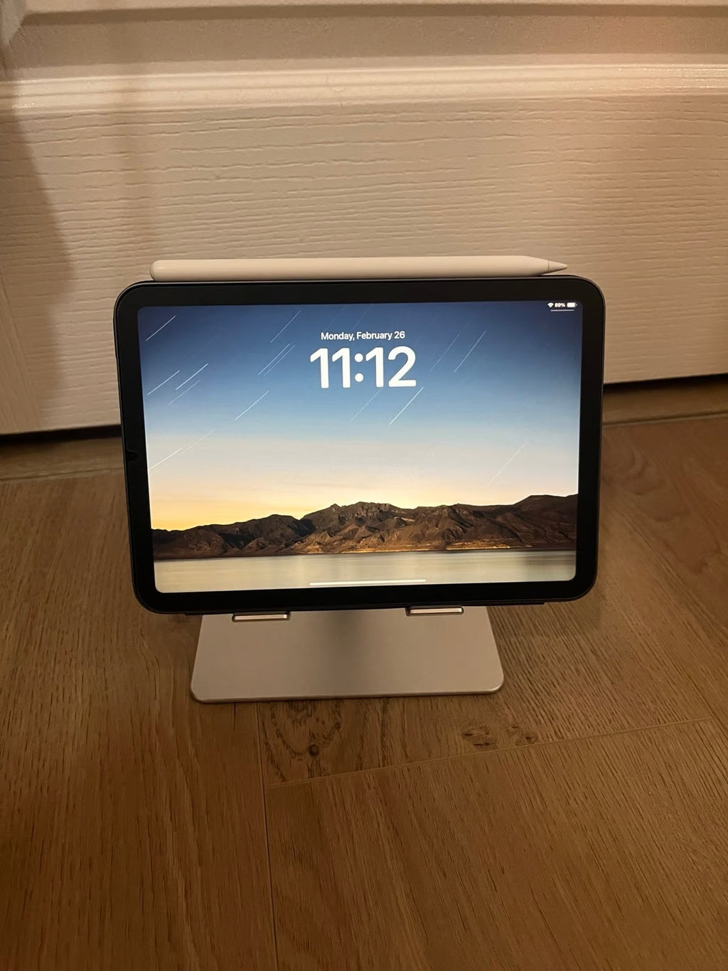 ipad mini 6 64gb with apple pencil and smart cover 5O11