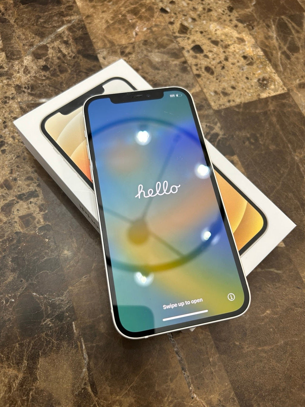 Apple iPhone 12 128 GB in White for Unlocked 9P39