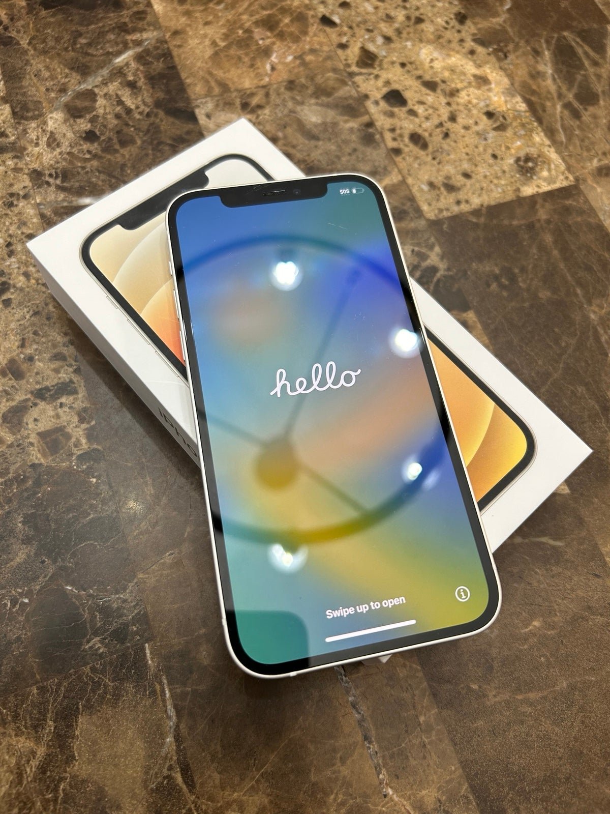 Apple iPhone 12 128 GB in White for Unlocked 9P39