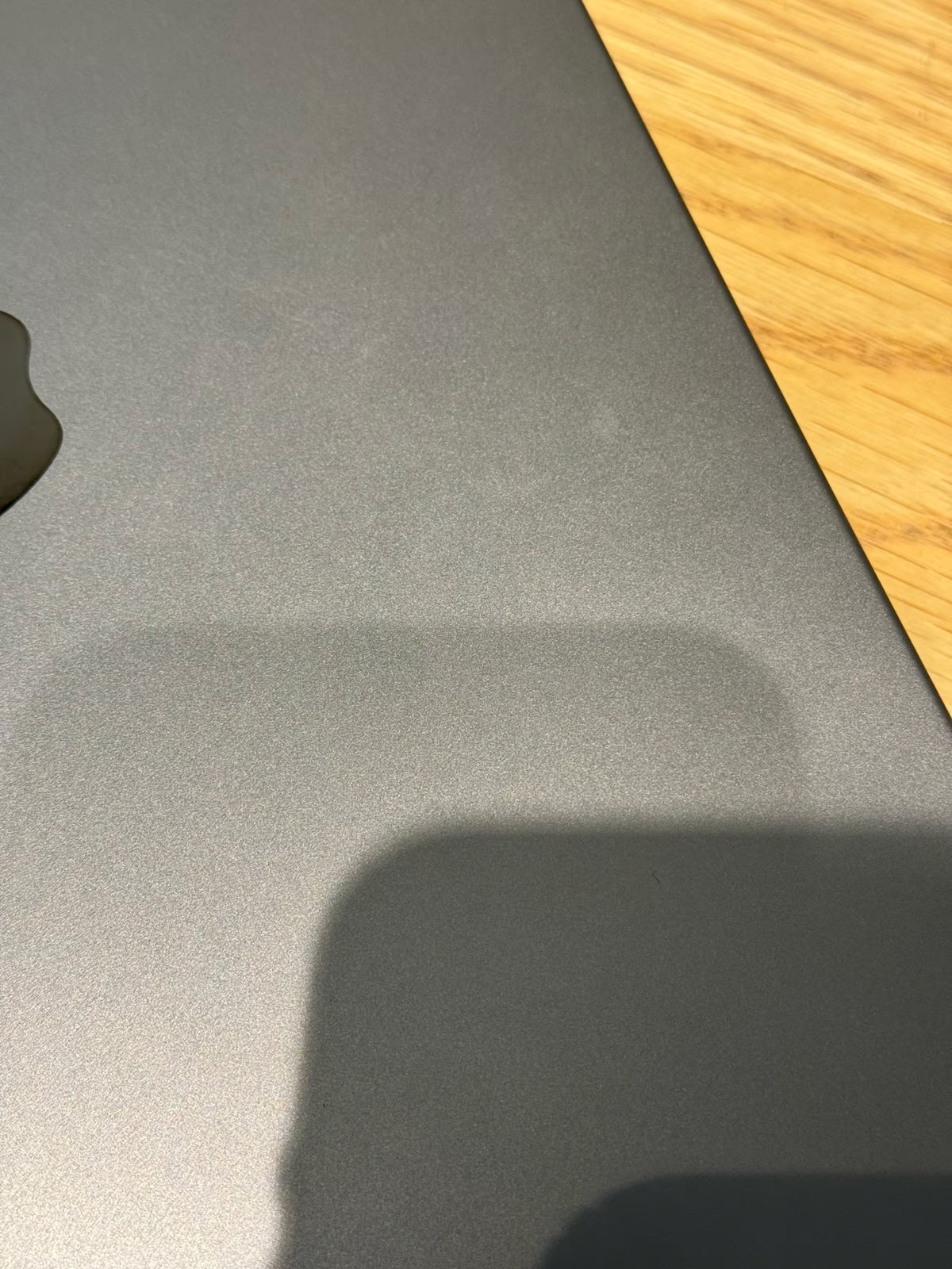 macbook pro 13 2023 m3 5J21