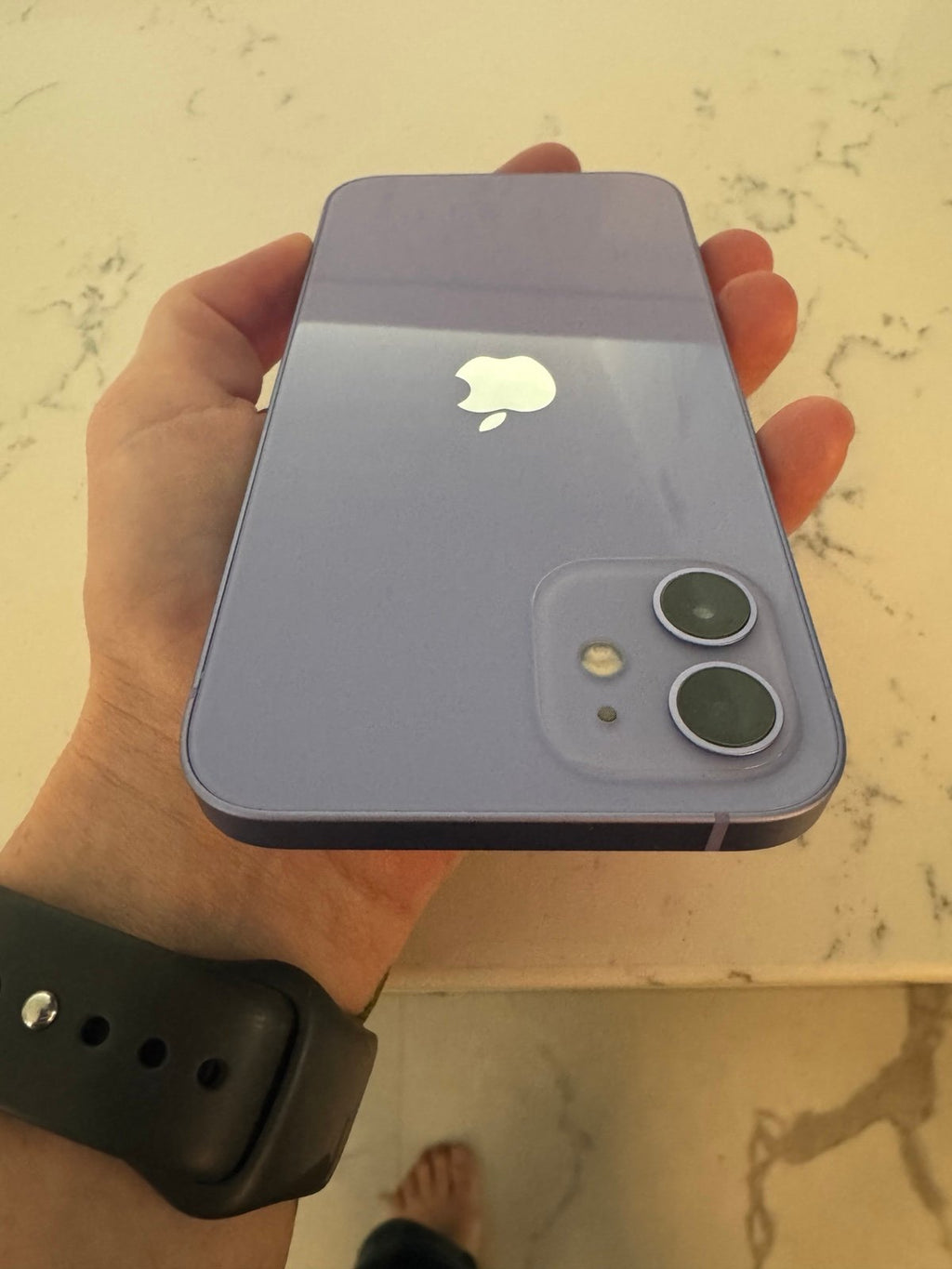 iPhone 12 Great Condition 2P82