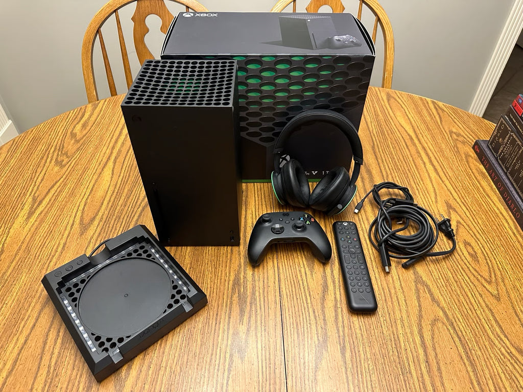 Xbox Series X Lot 3M39