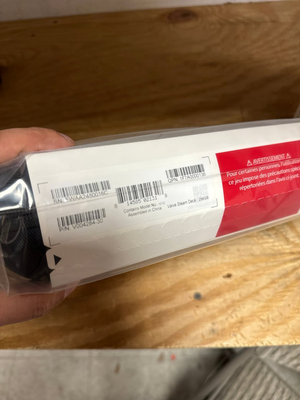 Valve Steam Deck 256GB With Power Adapter V004284-30 7K52