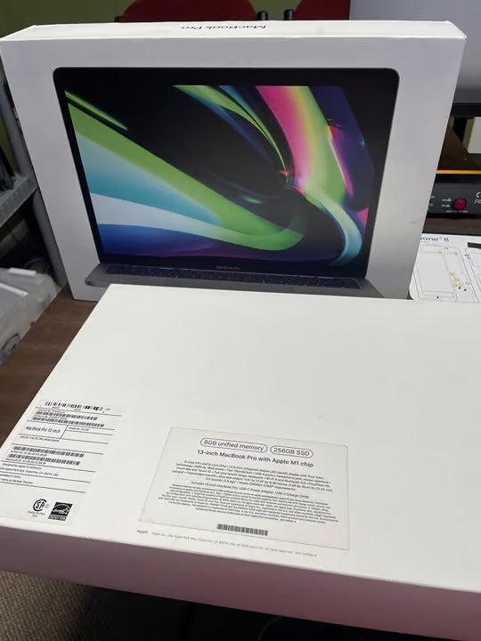 MacBook Pro M1 8gb ram 256gb SSD 5F19