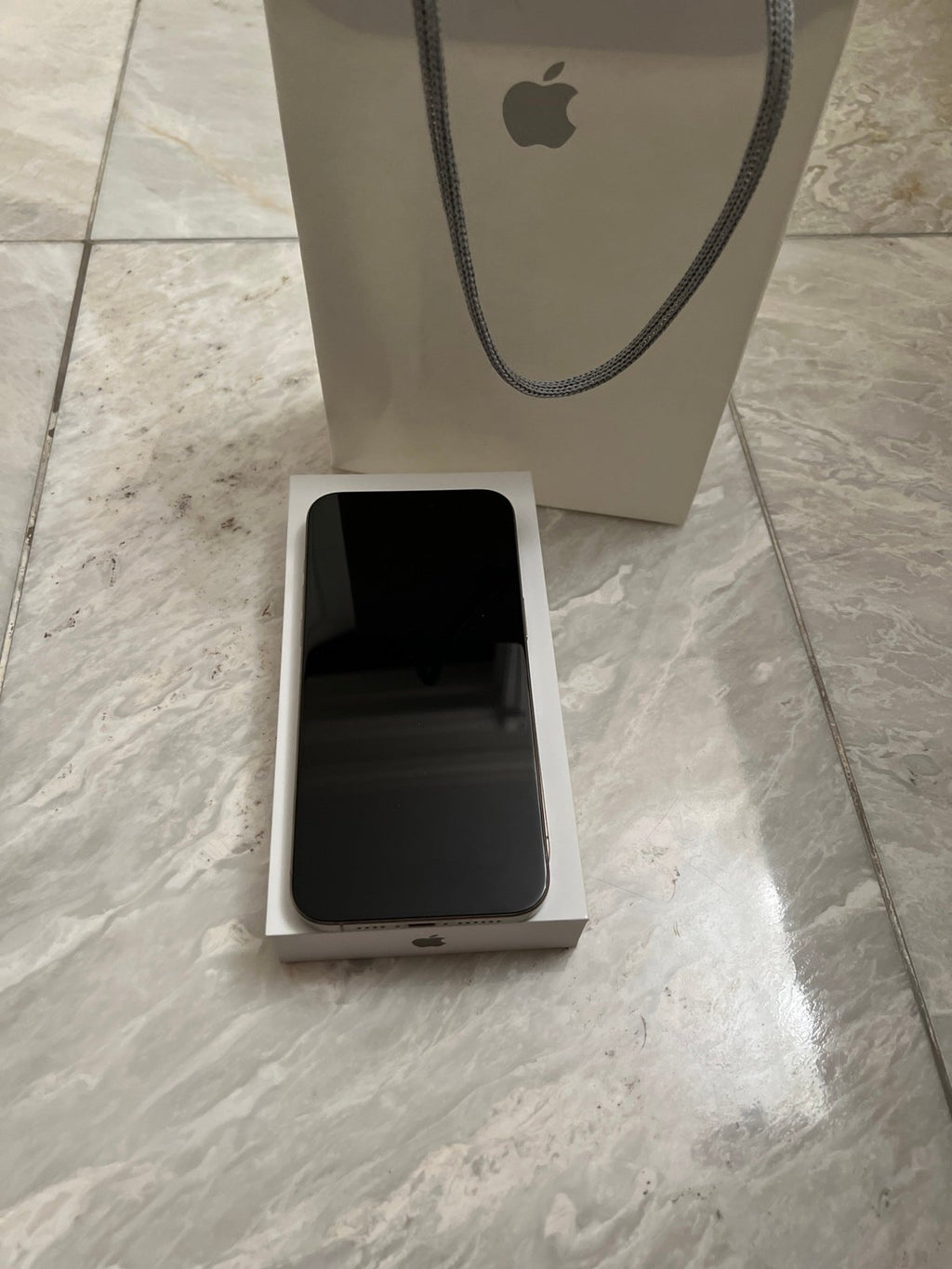 Apple iphone 15 pro max fully unlocked iPhone 15 Pro Max 256GB Natural Titanium 7V88