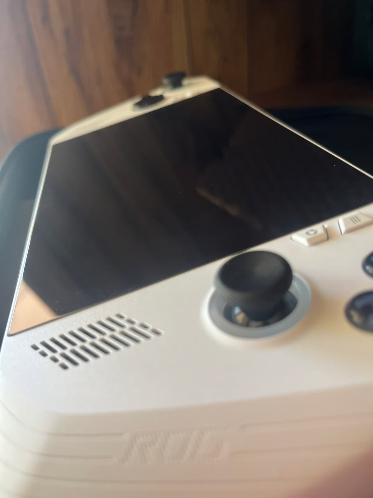 ASUS rog ally z1 extreme (1TB Storage) 5Y56