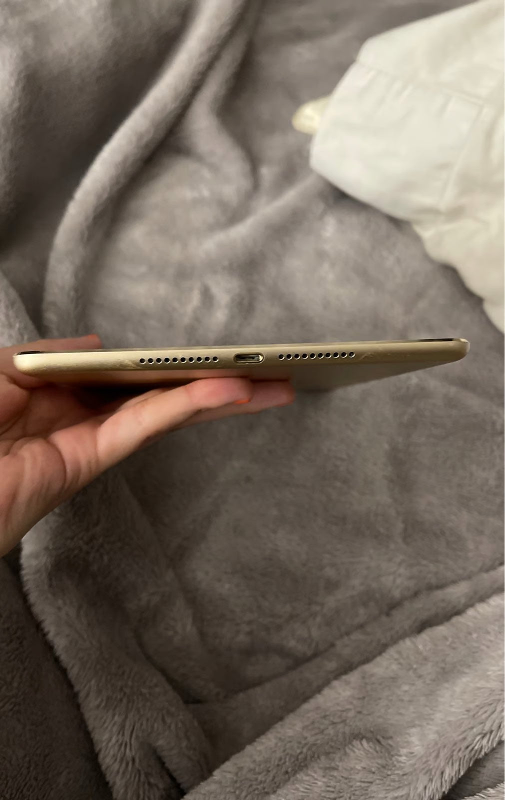 Ipad mini 4. Wifi + cellular 6J15