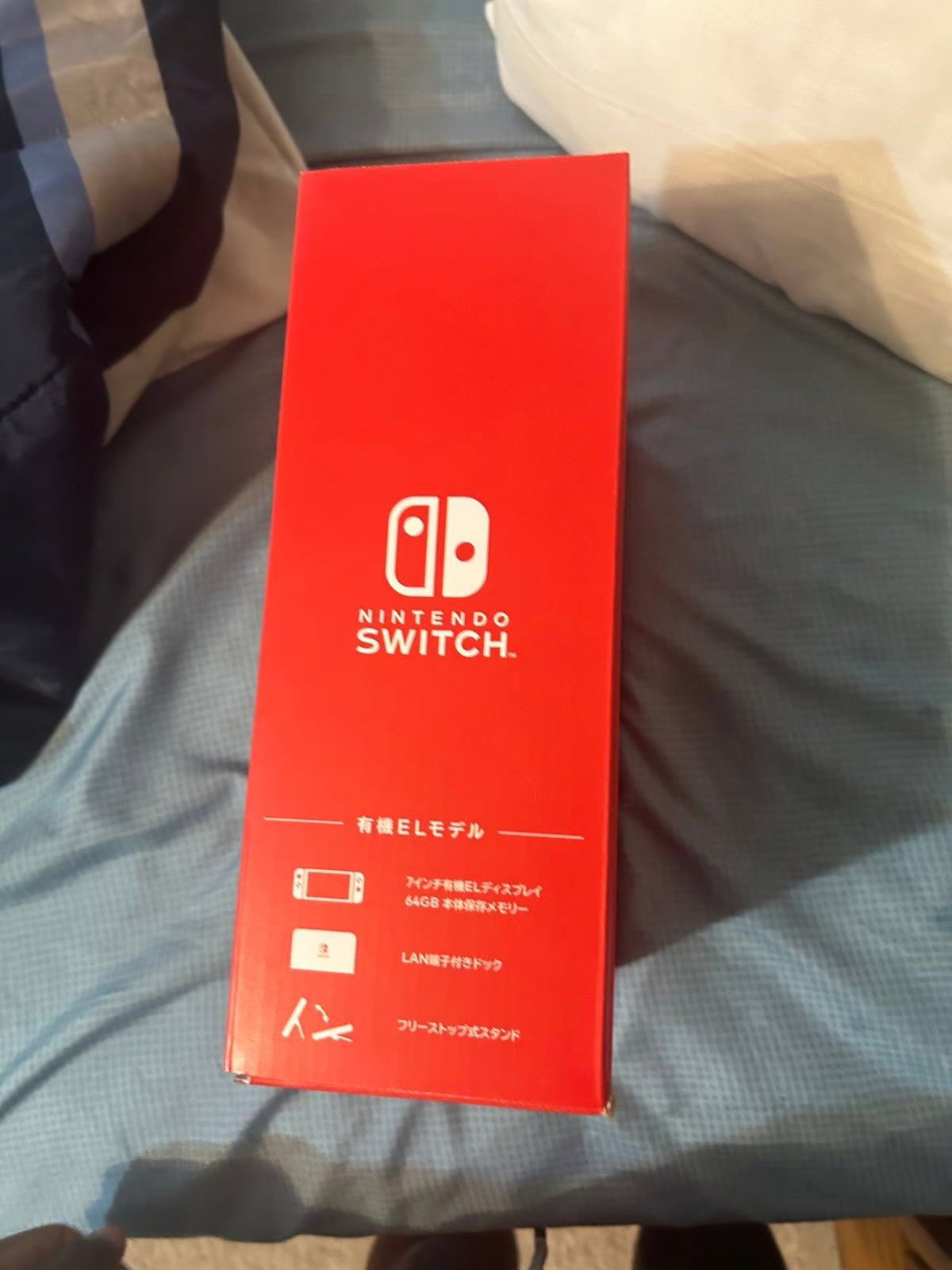 BRAND NEW OLED nintendo switch (blue and red) PRICE NEGOTIABLE 9M56