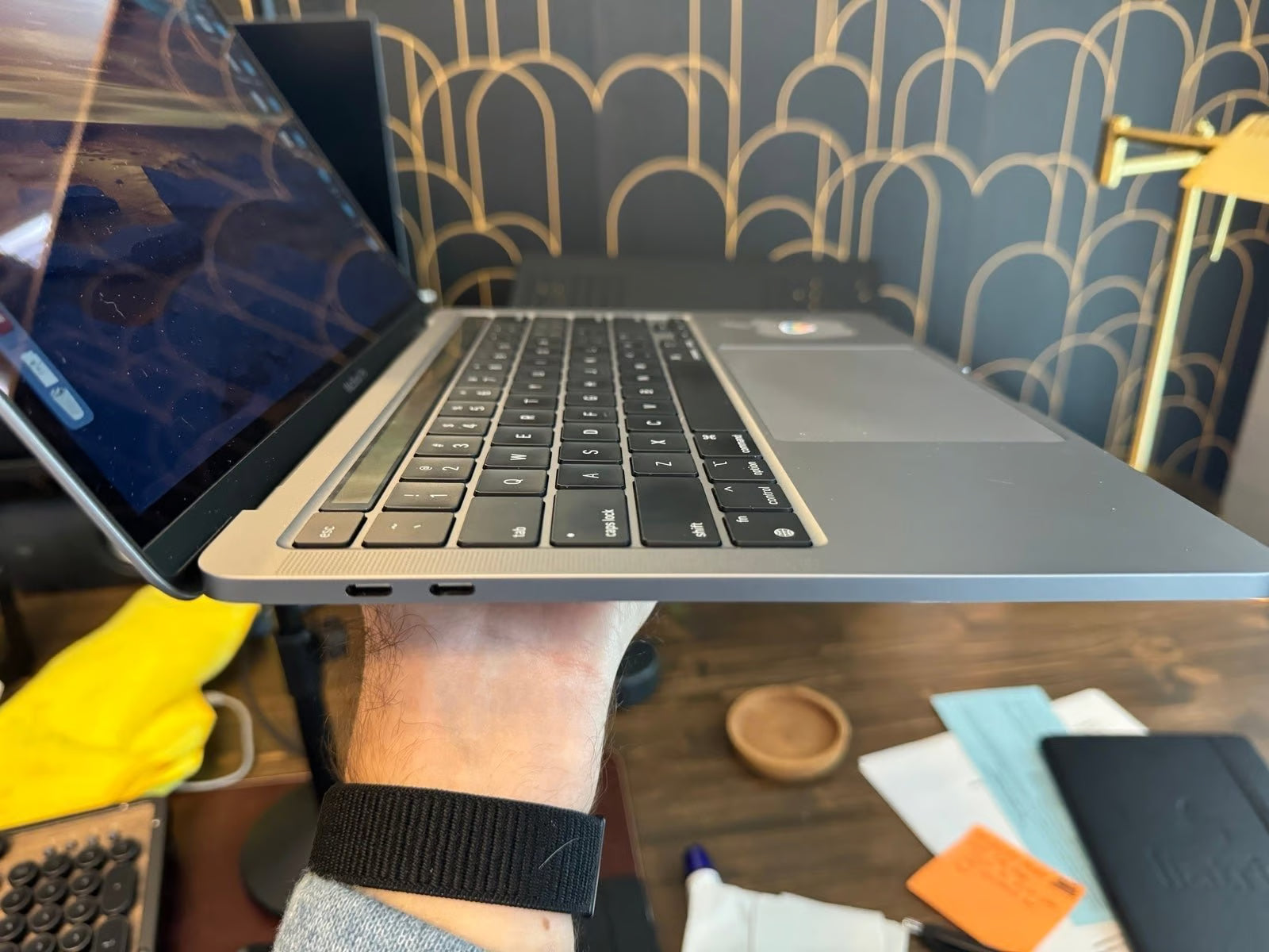 2022 13鈥?MacBook Pro 2K66