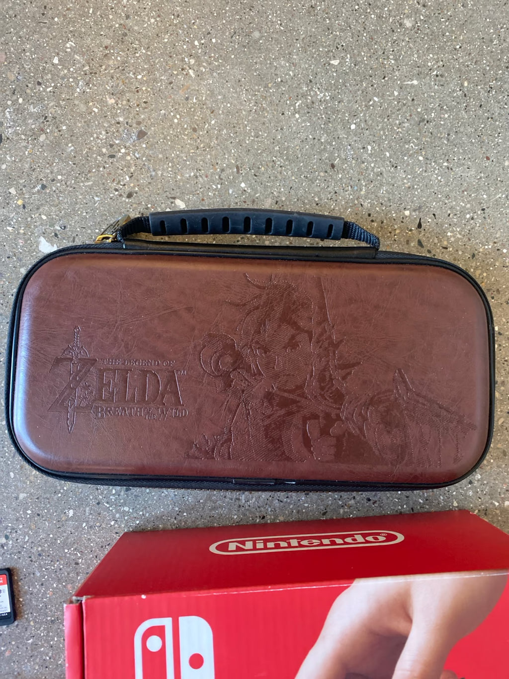 Nintendo switch oled with games (New Condition) 9C65