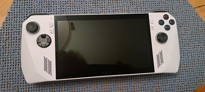 ASUS rog ally z1 extreme w 2tb SSD 6Q79