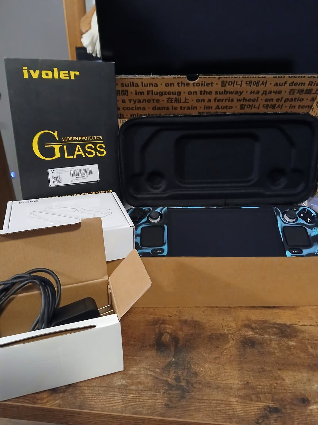 Valve Steam Deck Handheld Console LCD 256GB Bundle 3A86