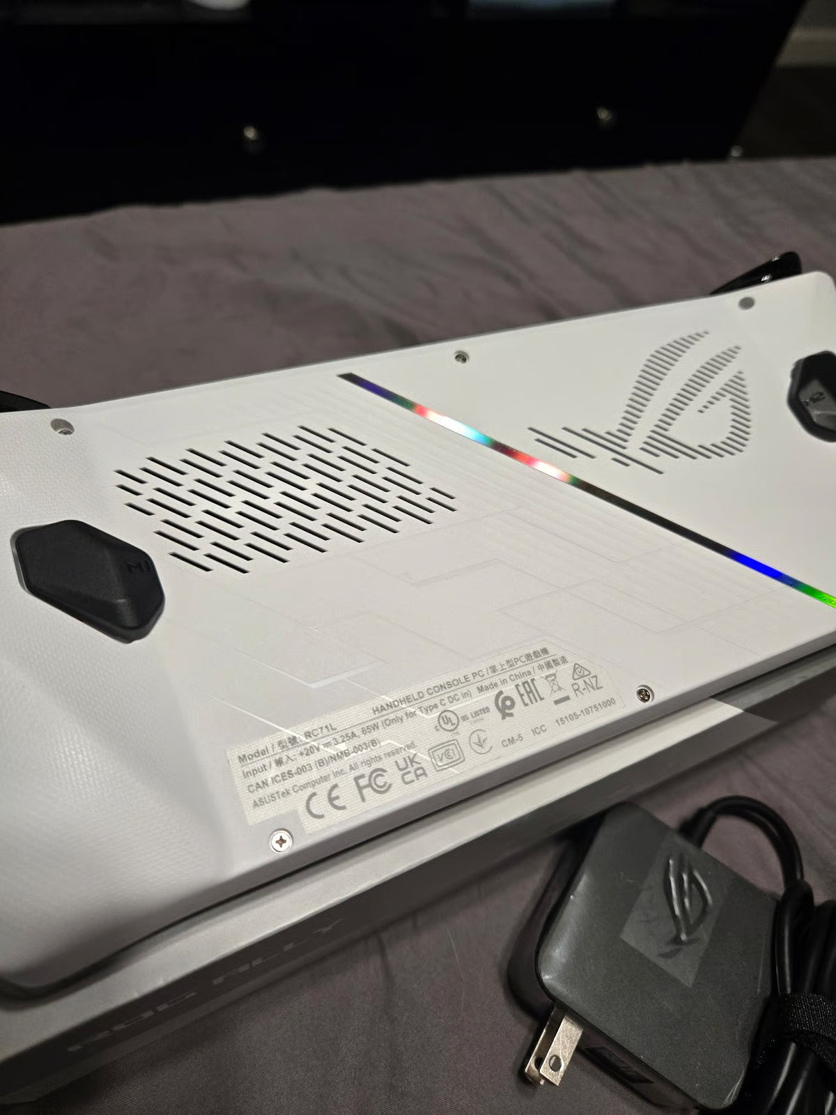 LIKE NEW ASUS ROG ALLY HANDHELD CONSOLE PC PORTABLE 512GB 16GB RAM WINDOWS 11 1P63