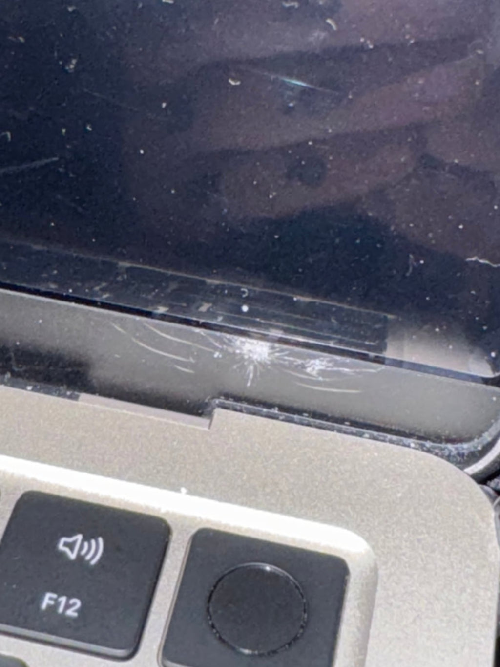 MacBook Air M2 (2022) 8GB RAM 13.6 inch 256GB SSD 8F69