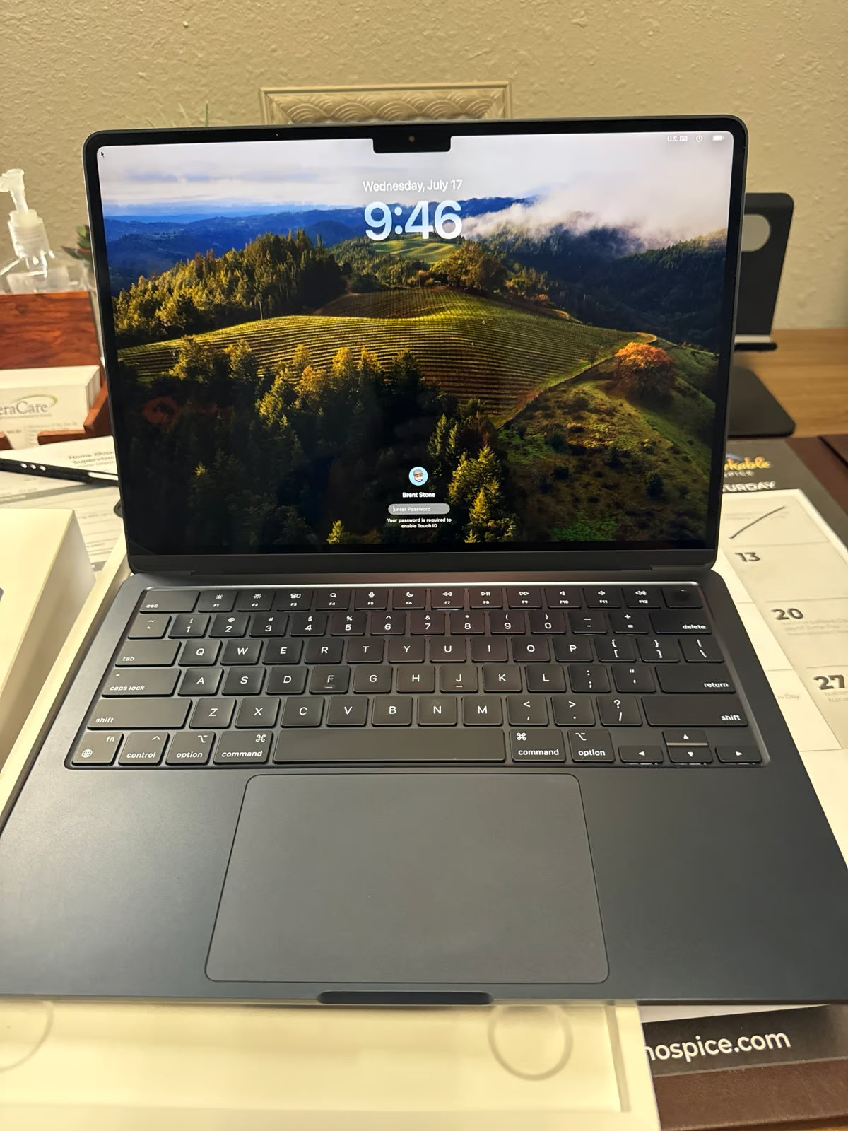 Apple - MacBook Air 13.6"" Laptop - M2 chip - 8GB Memory - 256GB SSD - Midnight 8Q23