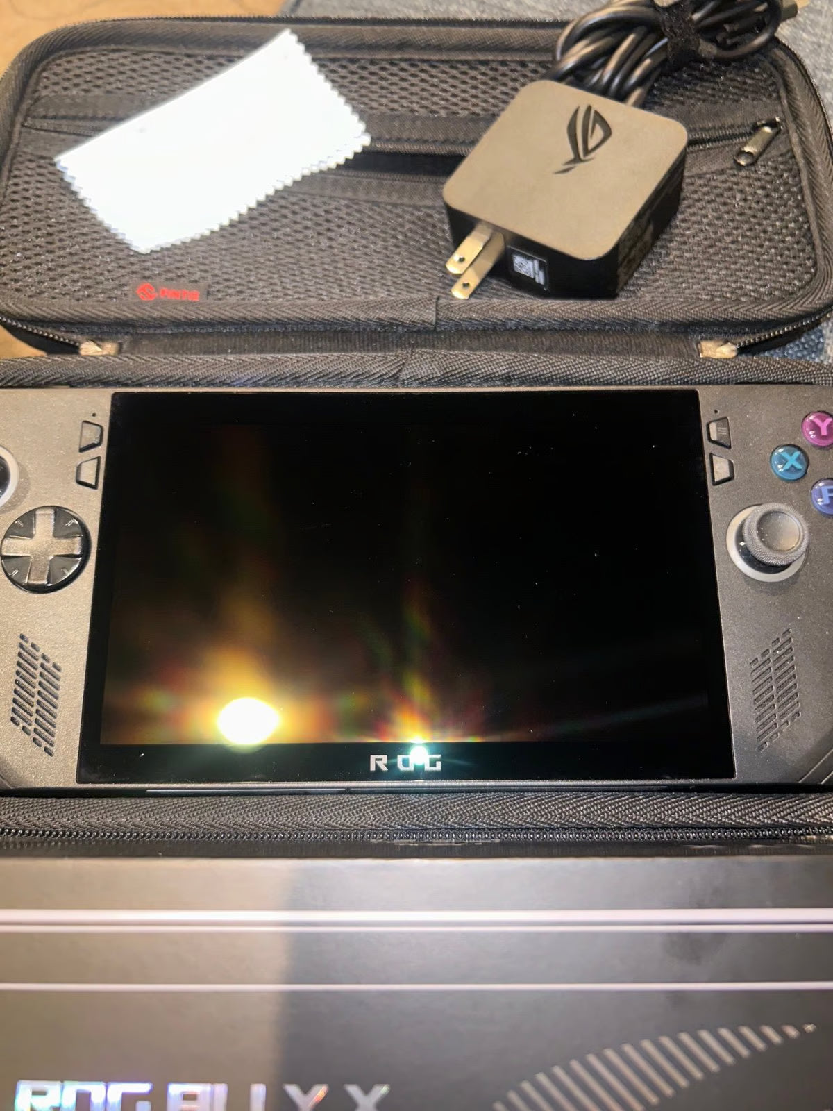 Asus Rog Ally X 1tb with 1.5tb sandisk ultra and more 1Q68