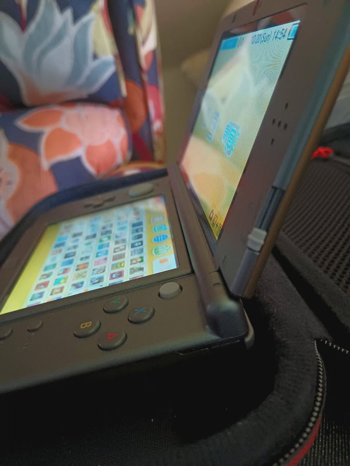 New Nintendo 3DS XL Hyrule Edition dual IPS screens