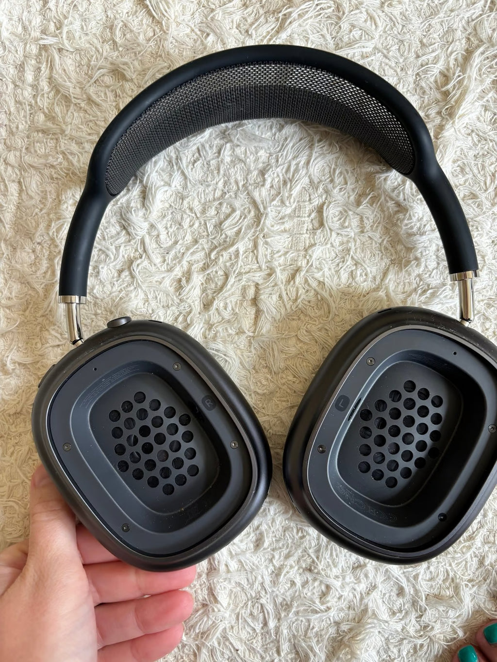 Apple AirPods Max with Smart Case in Space Gray 7R31