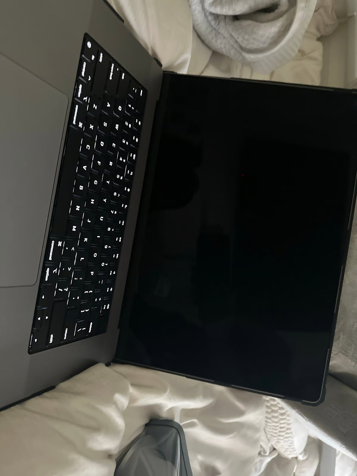 2022 16inch Apple Macbook Pro 2T86