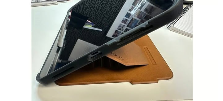 Apple Ipad Pro 11 3rd Generation with Cover/Keyboard and Pencil 6W83