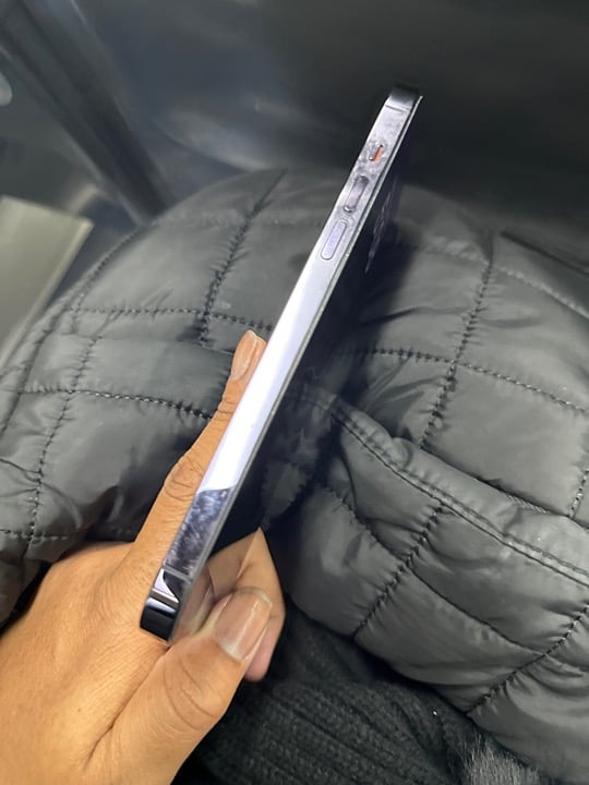 iPhone 14 Pro max 7B85