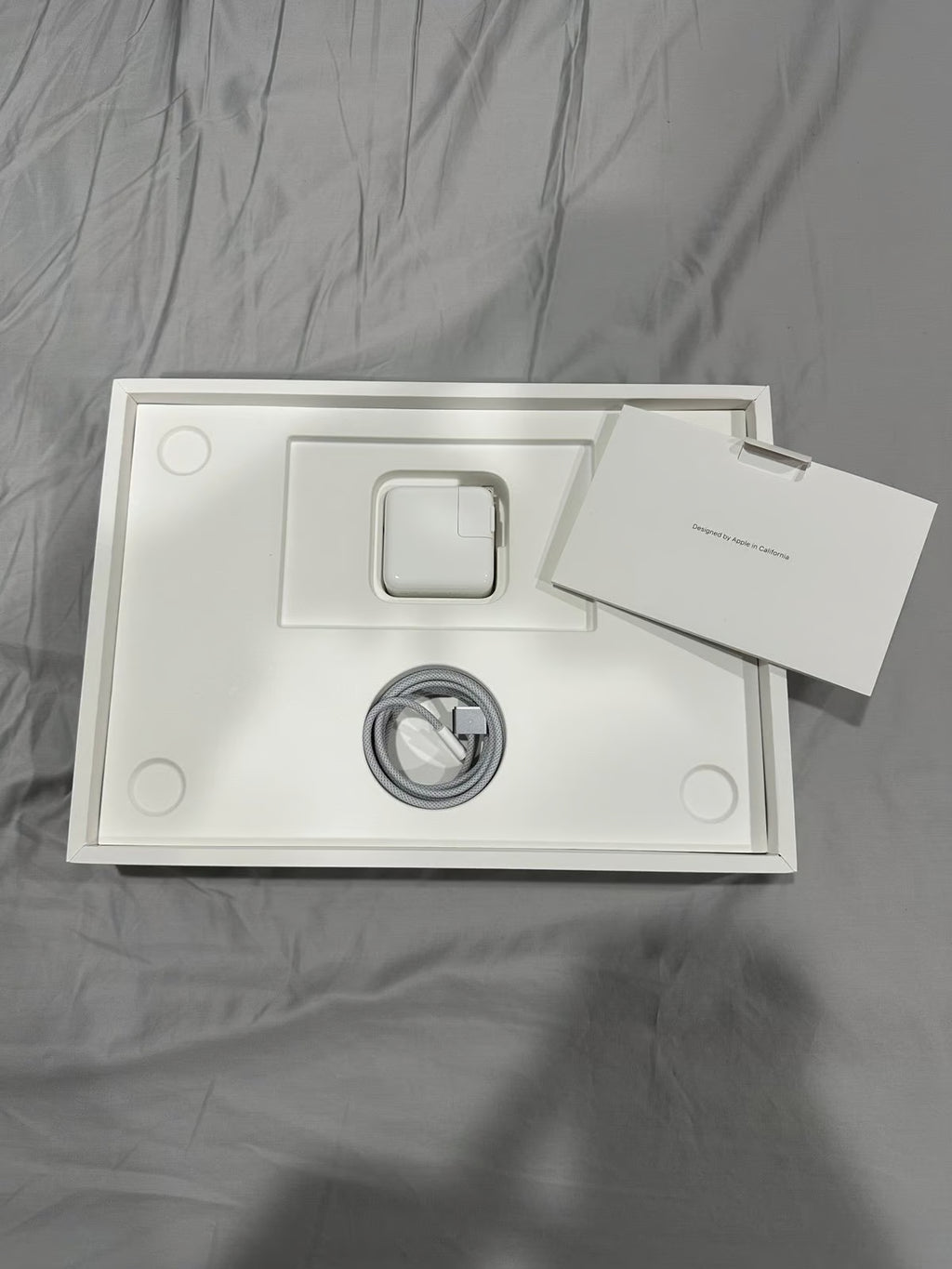 13-inch MacBook Air with Apple M3 chip 7N76