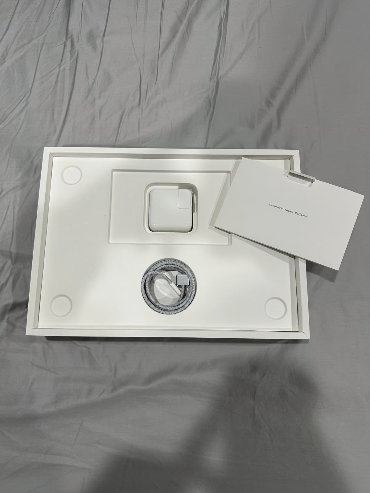 13-inch MacBook Air with Apple M3 chip 7N76