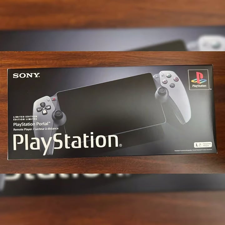 PlayStation Portal鈩?Remote Player - 30th Anniversary Limited Edition *New* 5Y87