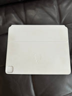 ipad pro 5th gen 12.9 inch 2TB w Magic Keyboard 9H13