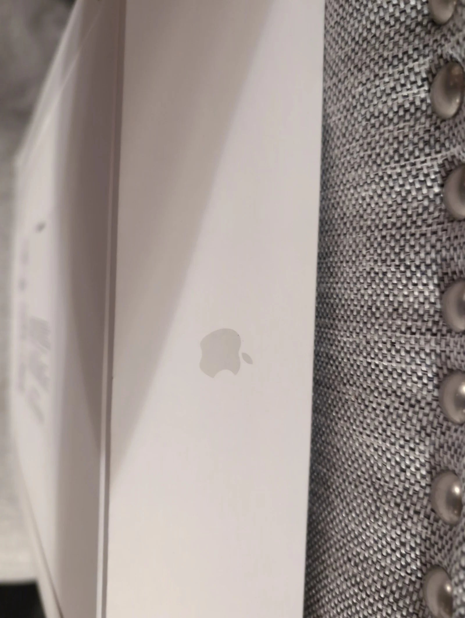 macbook pro 14 inch 2O39