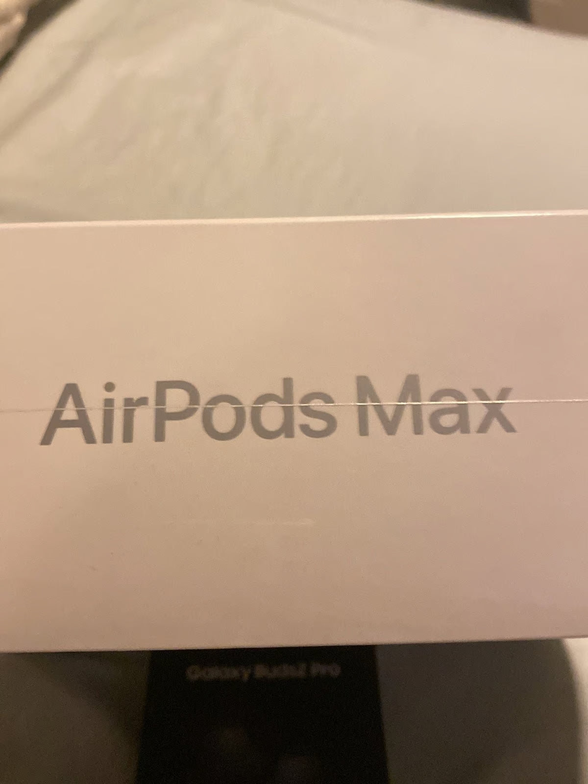 airpods max white & silver 9K55