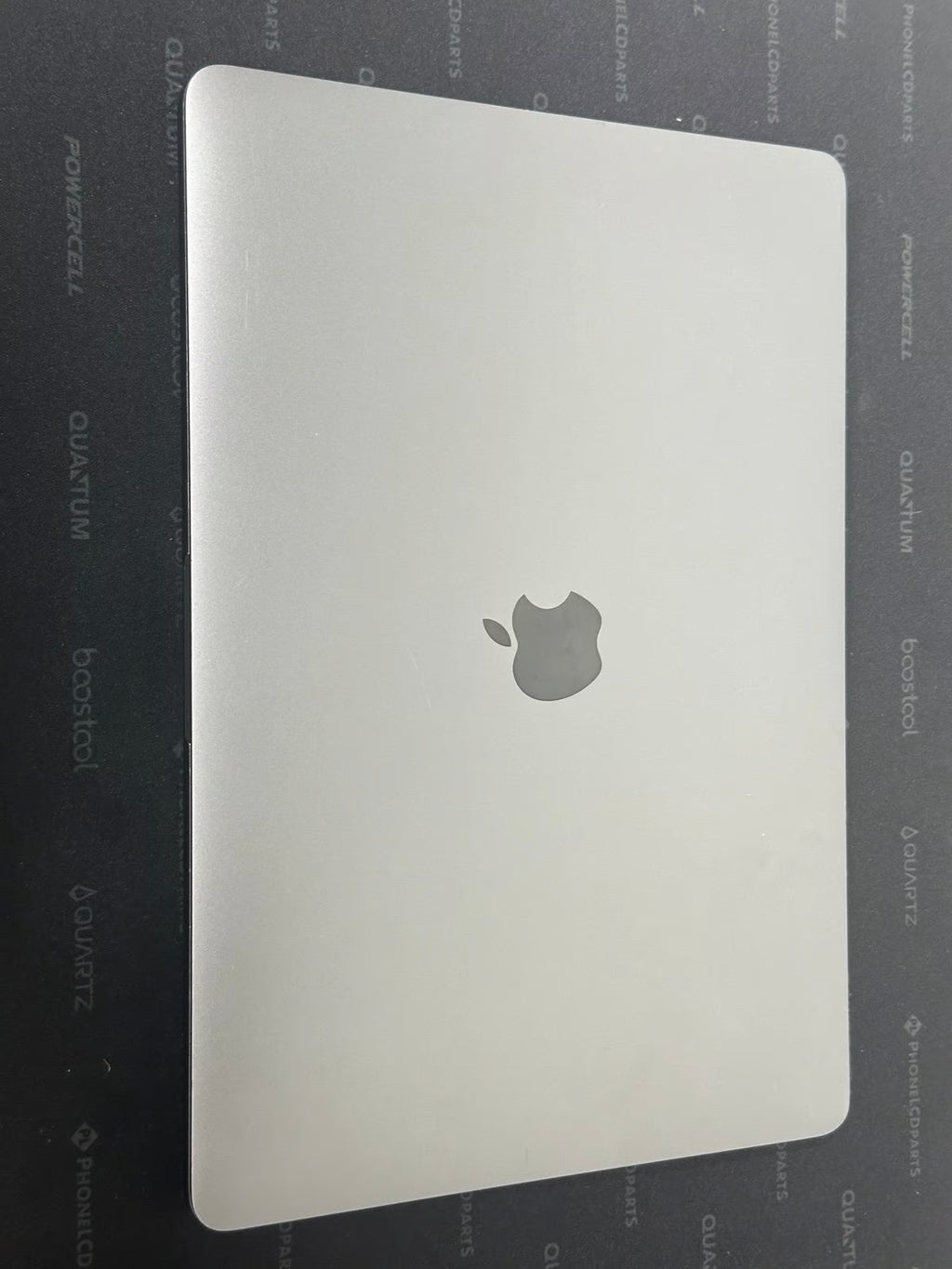 Apple Macbook Pro 13in.  M1 3.2 GHz  512GB SSD 16gb ram 5G78