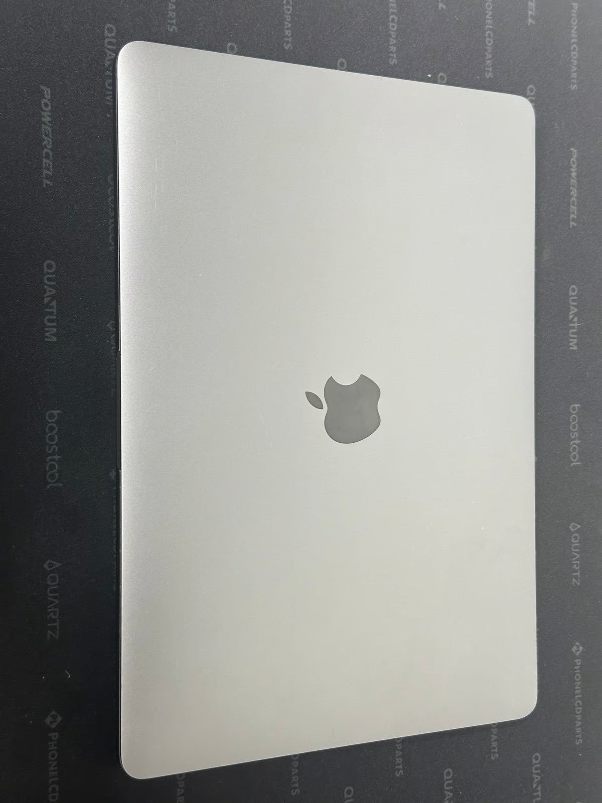 Apple Macbook Pro 13in.  M1 3.2 GHz  512GB SSD 16gb ram 5G78