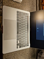 Apple Macbook Pro A2338 13in **many extras** 2E56