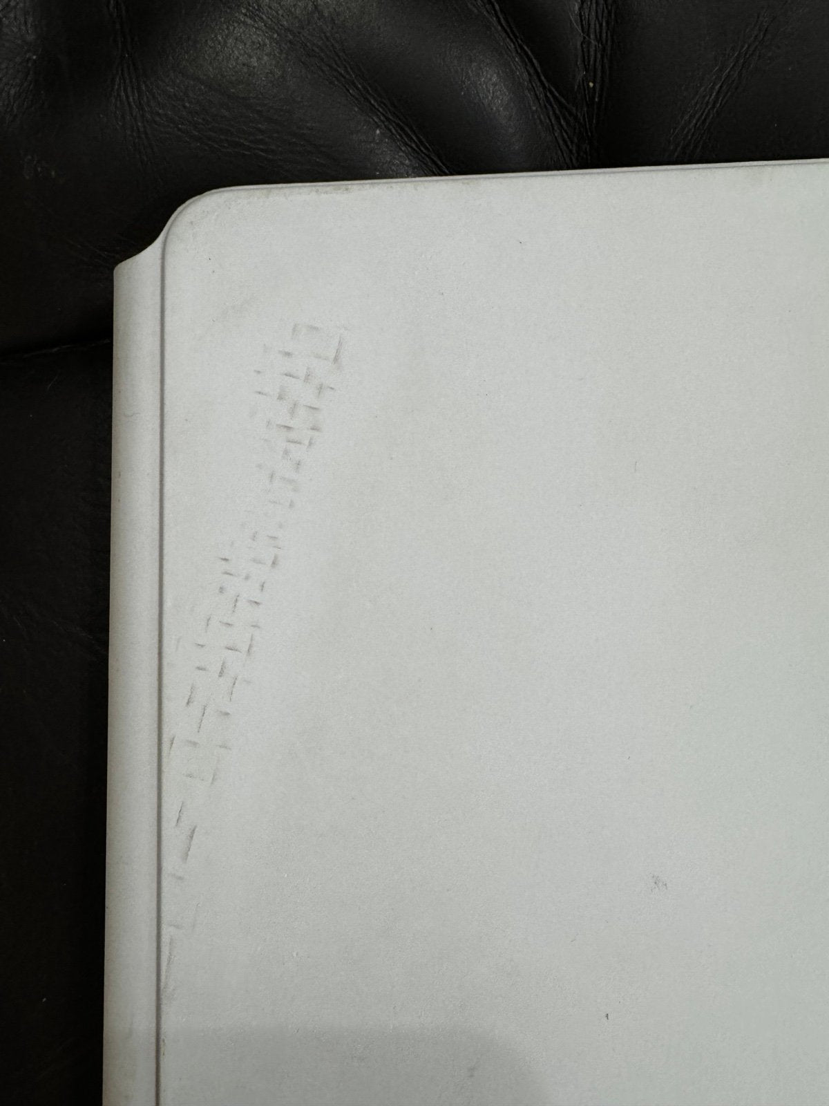 ipad pro 5th gen 12.9 inch 2TB w Magic Keyboard 9H13