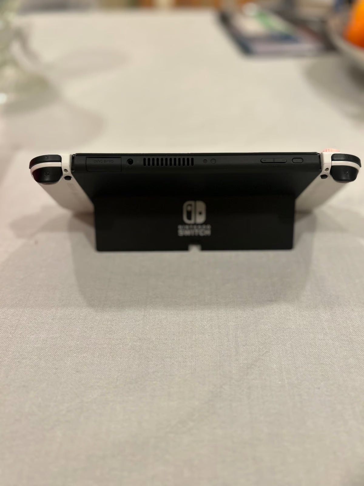 Nintendo Switch OLED - White (LIKE NEW - with accessories) 5U72