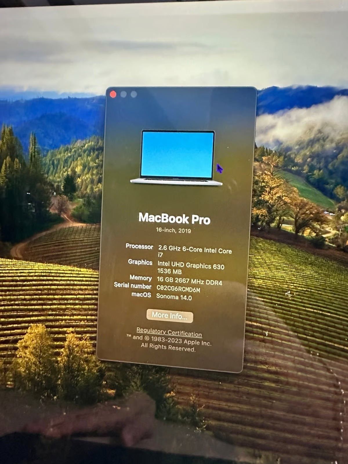 MacBook Pro 16 Inch 512 GD SSD 2019 Version 7A21